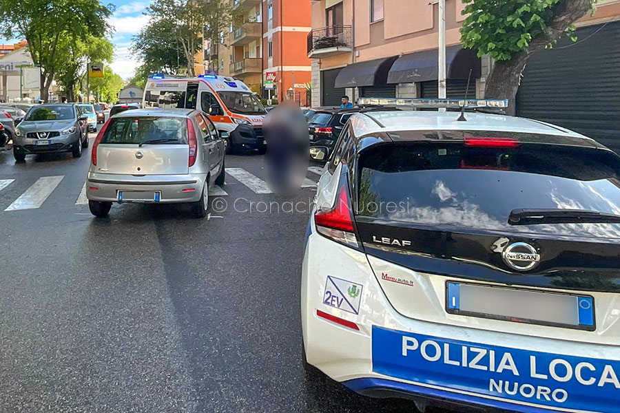 Nuoro. Pedone investito sulle strisce vicino all’ARST: alla guida dell’auto una 88enne