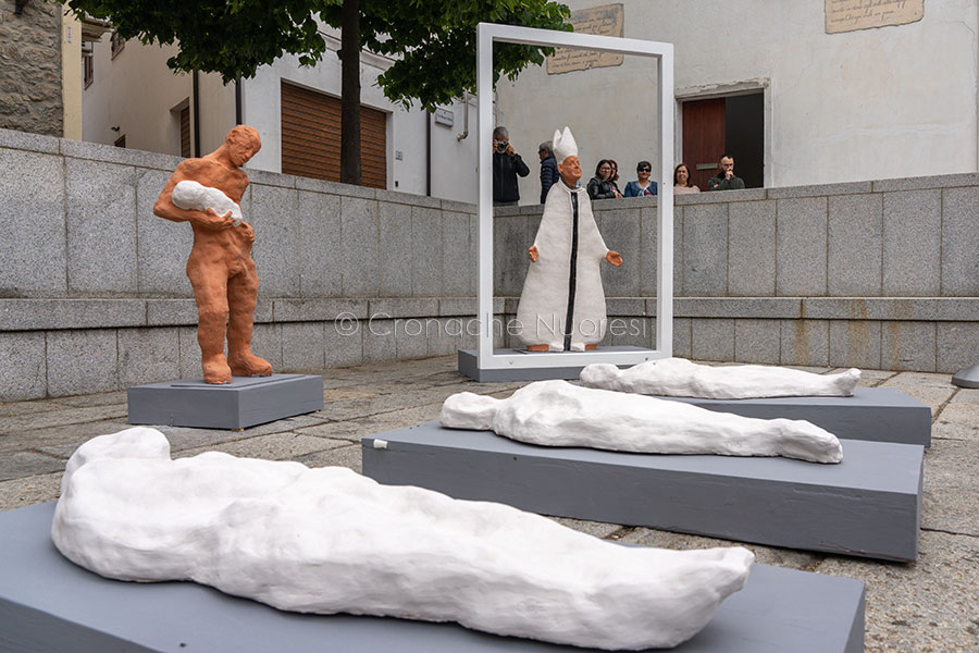 Nuoro. Inaugurata oggi al Rosario l’installazione “Pace” di Pietro Costa – VIDEO