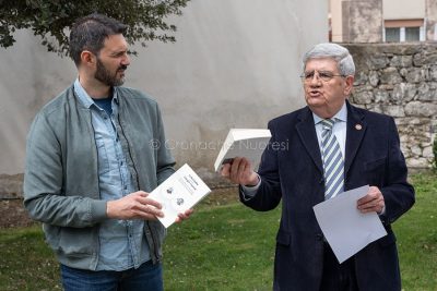 L'omaggio di Pau a Cosseddu (foto S.Novellu)