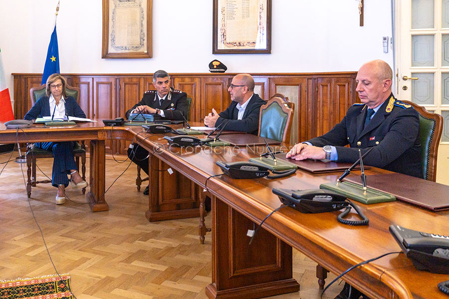 Nuoro più sicura: patto tra prefettura e forze dell’ordine potenzia la video sorveglianza – VIDEO