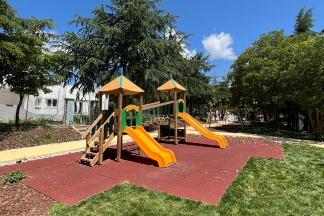 Uno scorcio del parco di via Olbia