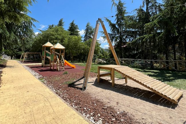 Uno scorcio del parco di via Olbia