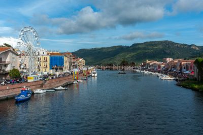 Uno scorcio di Bosa dal ponte nuovo (foto S.Novellu)