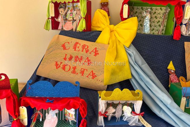 Alcuni dei lavori esposti a Orosei