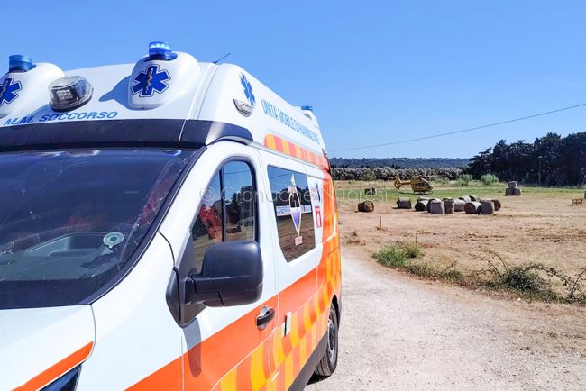 Ambulanza 118 e elisoccorso sul luogo dell'incidente