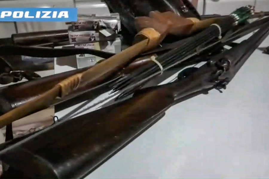 Arresti e denunce all’alba per gli attentati incendiari a Siniscola: LE IMMAGINI