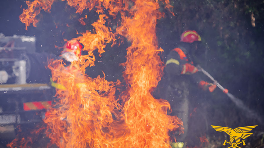 Roghi devastanti in Sardegna: a San Giovanni Suergiu evacuate 100 persone, Mamoiada sotto attacco