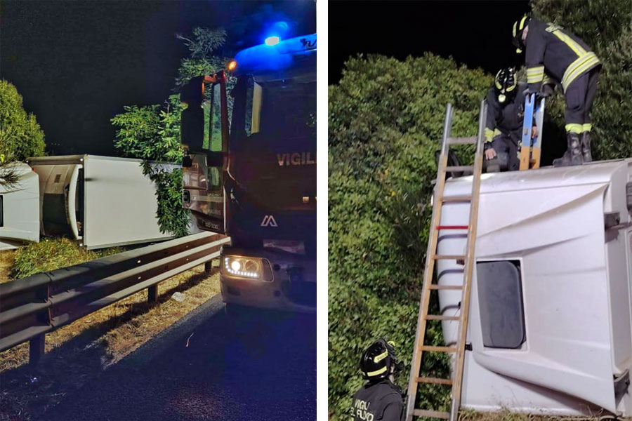 Paura nella notte sulla 131: autoarticolato perde il controllo, vola fuori strada e si ribalta