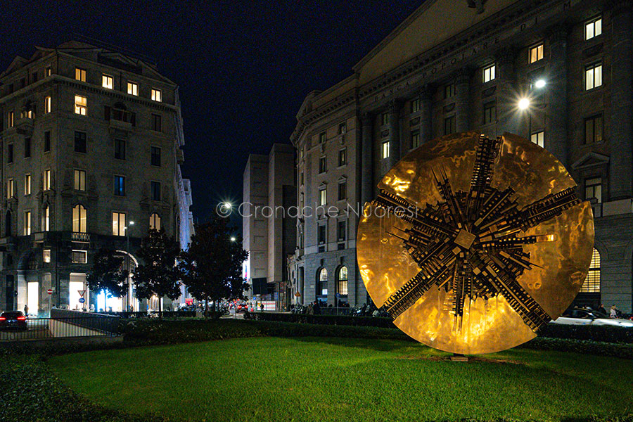 È morto Arnaldo Pomodoro: maestro visionario della scultura moderna. Aveva 99 anni
