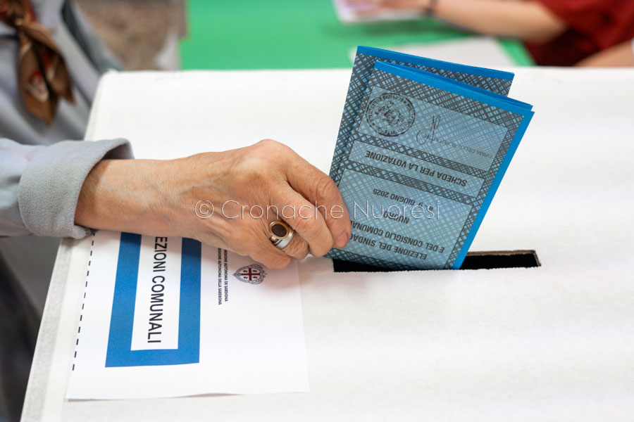 Nuoro.  Chiusi i seggi dalle 15 con l’affluenza al 61,59% (dati parziali)