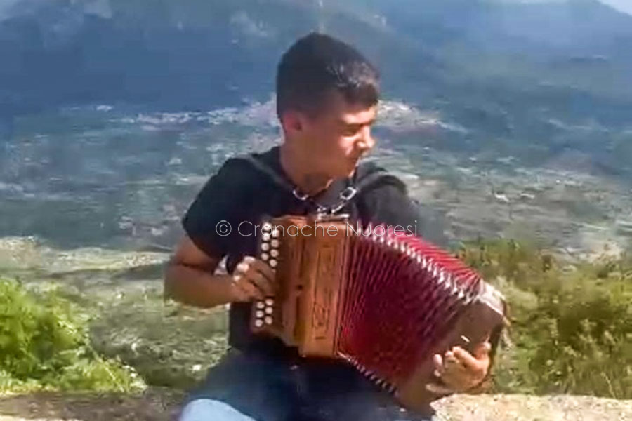 Edoardo Manca all’organetto