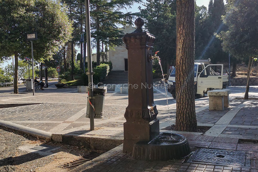 A Nuoro, la fontanella della Solitudine torna a zampillare: un piccolo gesto di grande valore