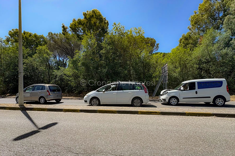 Nuoro. Autofurgone tampona due auto a Pratosardo: due feriti