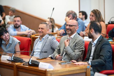 L'ingresso in aula di Leonardo Moro (foto S.Novellu)