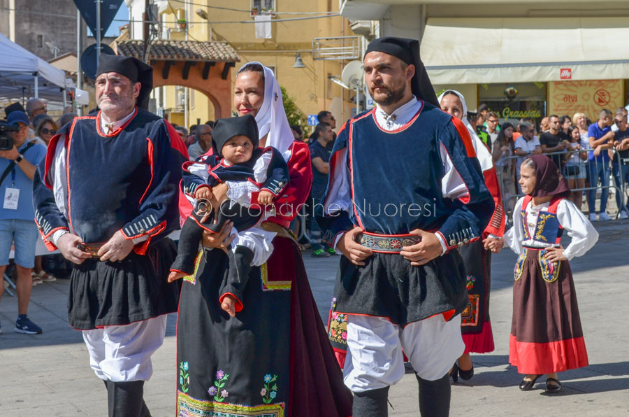 Redentore 2025: abiti e suoni tradizionali hanno pervaso Nuoro