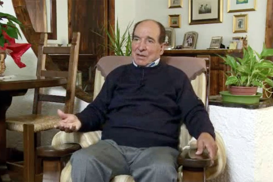 L’ultimo aedo della Sardegna si spegne a 97 anni: addio a Bernardo Zizi