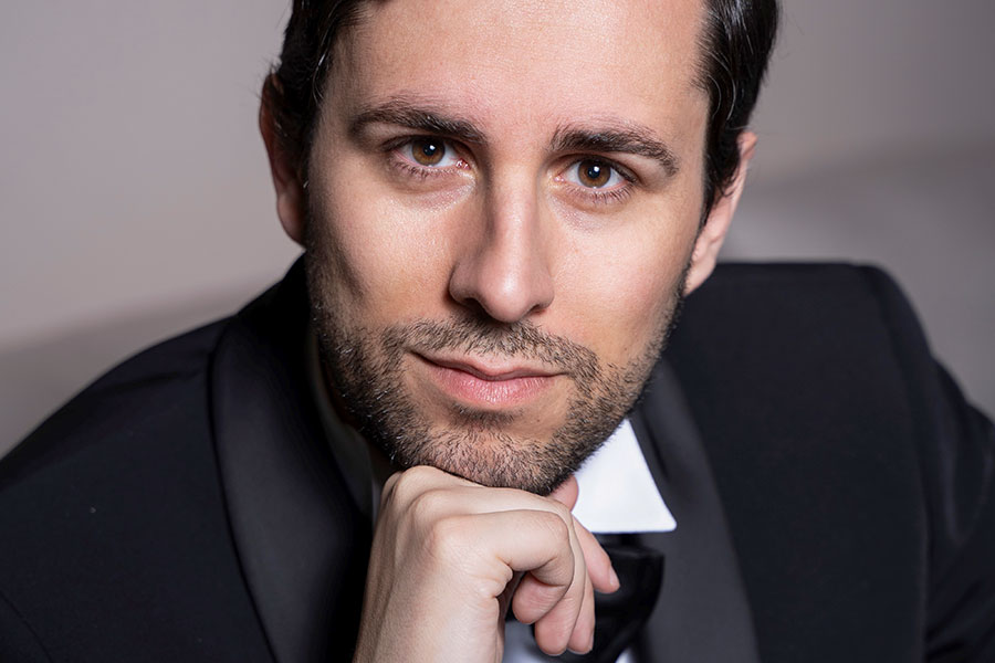 I cantanti lirici nuoresi: Francesco Congiu, tenore – VIDEO