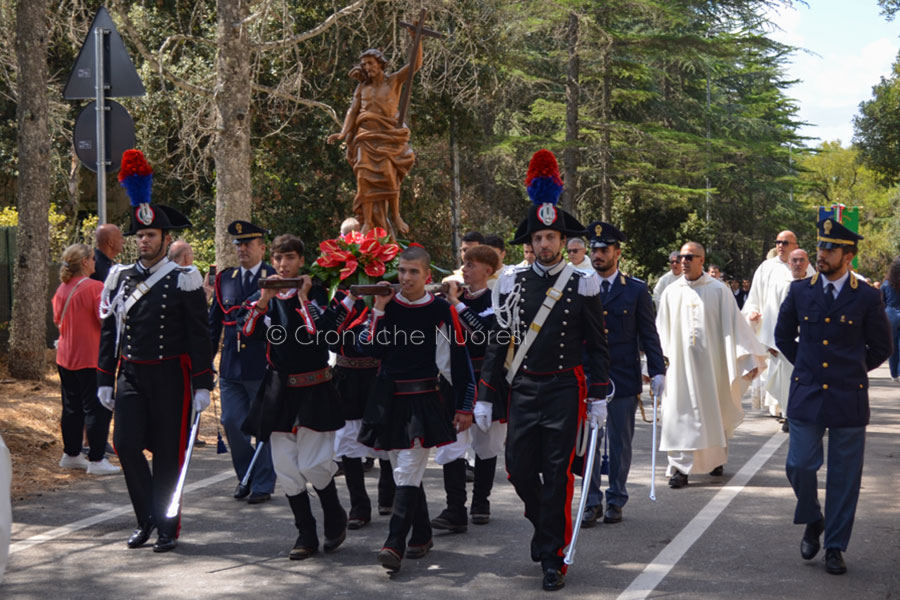 Nuoro.  Il Vescovo Mura: “L’umiltà è la vera lotta per il bene comune” nella messa per il Redentore