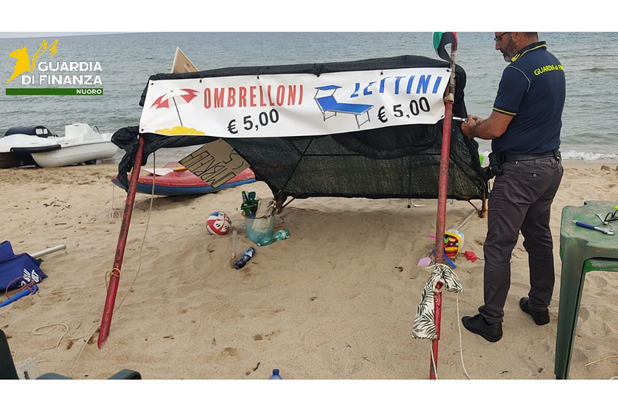 Prezzi competitivi ma lo stabilimento balneare è abusivo: scattano i sigilli nella spiaggia di Osalla