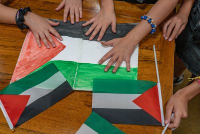 Nuoro, bambini al consiglio comunale pro Palestina (foto S.Novellu)