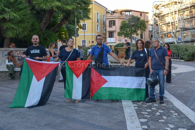 Nuoro, sit-in per Gaza (foto Nieddu)