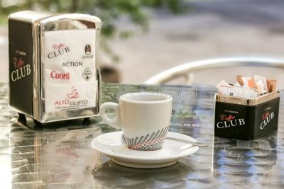 Un caffe' al bar (foto S.Novellu)