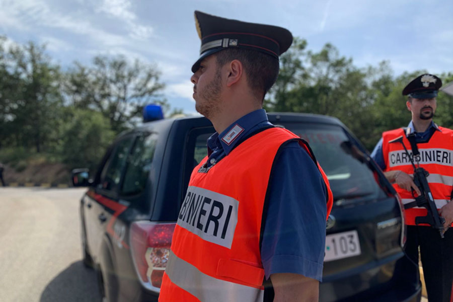 Al posto della bicicletta rubata deteneva due molotov pronte all’uso: 63enne incensurato arrestato