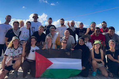 Alcuni membri della Flotilla, tra cui Greta Thunberg