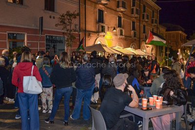 Il presidio pro-Palestina a Nuoro (foto Nieddu)