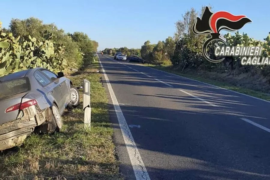 Alba di sangue sulle strade sarde: un morto e quattro feriti gravi in un frontale