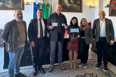 La consegna dei voucher in Comune