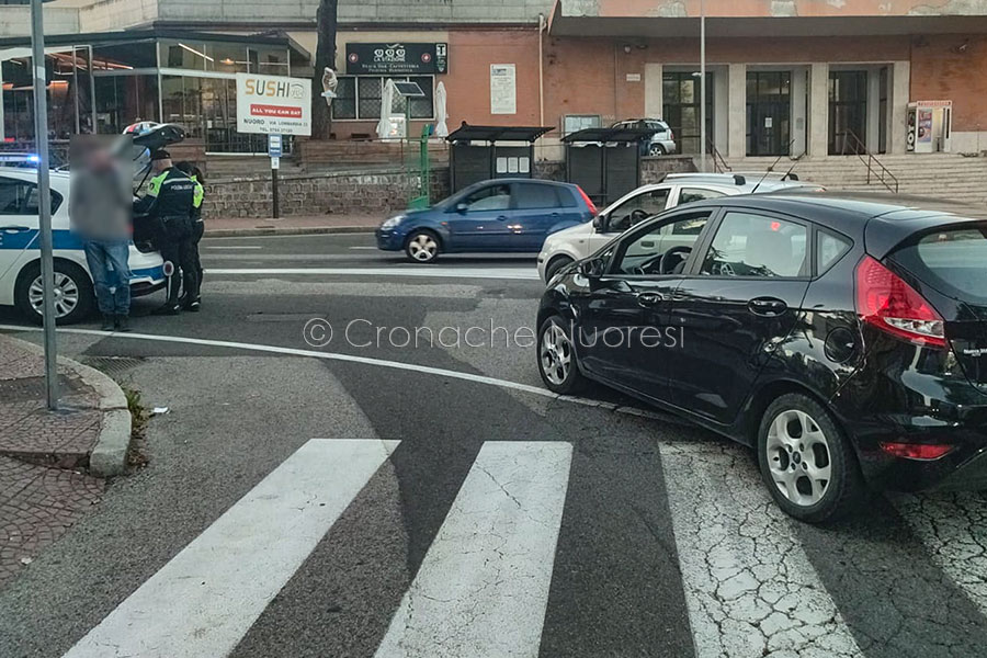 Tragedia sfiorata a Nuoro: 65enne investito sulle strisce, positivo all’alcol test l’investitore