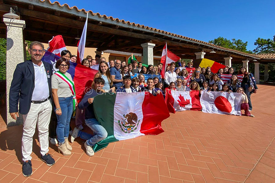 Rotary International a Orosei: 200 studenti costruiscono i “ponti tra persone e culture”