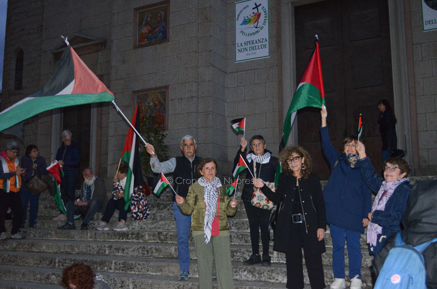 Gaza, a Nuoro il sit-in per la Palestina: “L’accordo è solo una tregua, non risolve l’occupazione”