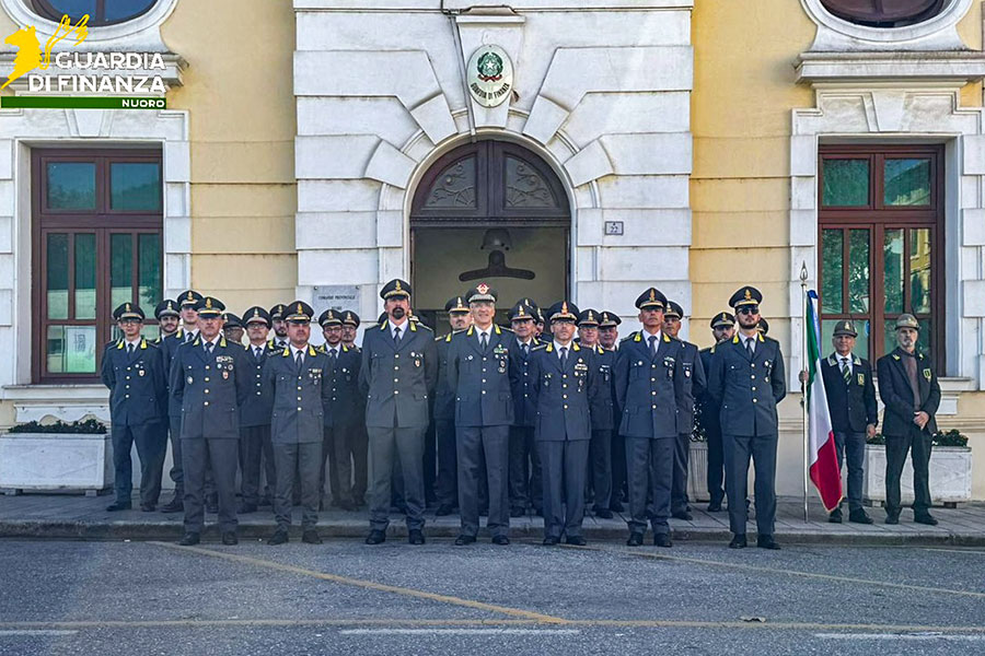 Nuoro: il generale Bolognese in visita al comando provinciale della Guardia di Finanza
