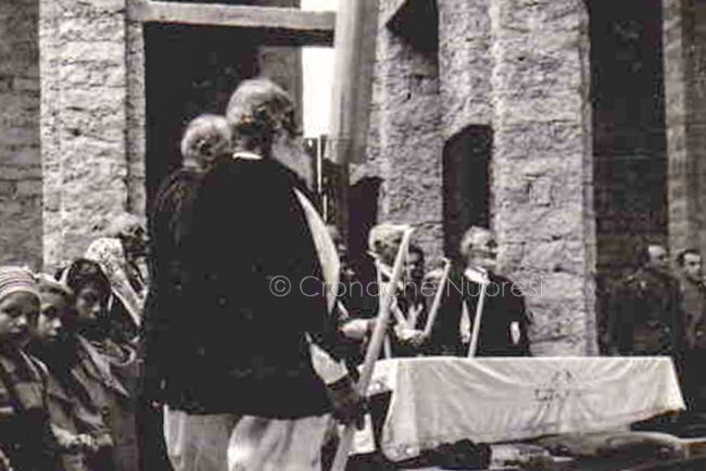 Offerta dei ceri alle Grazie nuove (1955)