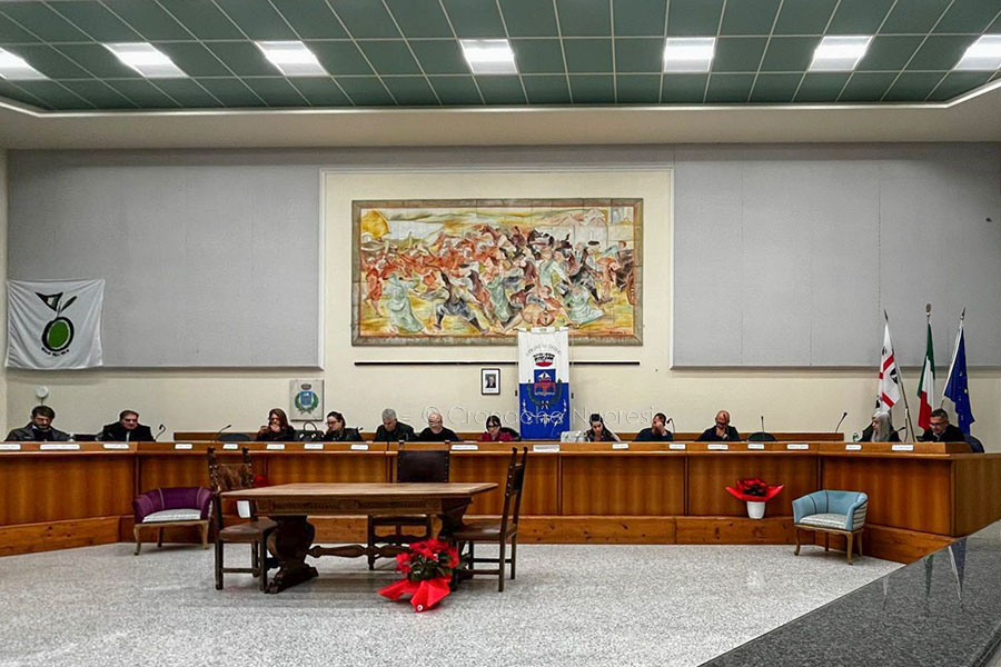 Orosei. Salta il Consiglio Comunale sugli usi civici: l’opposizione abbandona l’aula