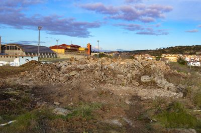 Il rudere della tragedia demolito (foto Nieddu)