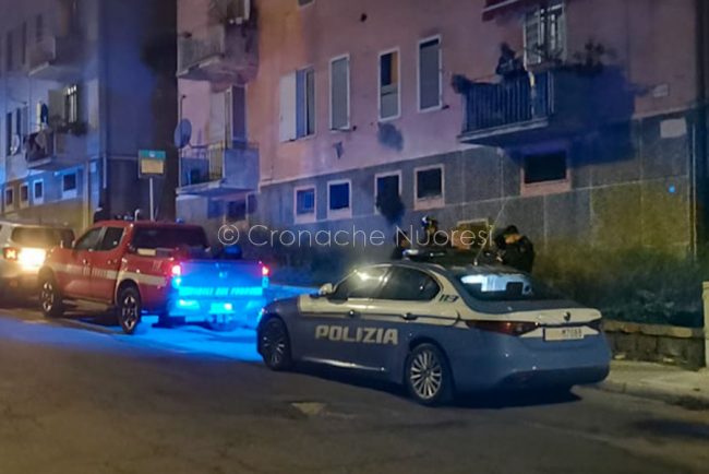 La Scientifica sul luogo dell'incendio (foto S.Novellu)