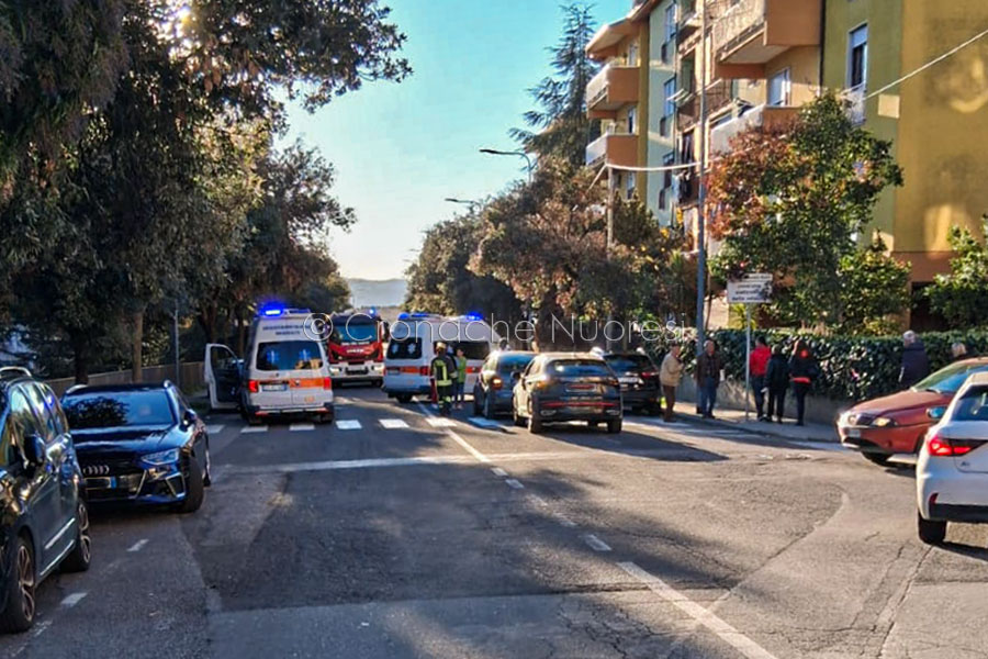 Nuoro. Ragazza di 16 anni investita mentre attraversa la strada sulle strisce