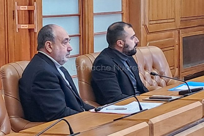 Minoranza in consiglio provinciale (foto Pirisi)