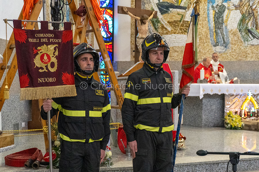 Nuoro. I VVF festeggiano Santa Barbara. Lampis: “6600 soccorsi nonostante sotto organico”