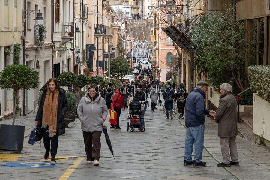 Commercio nel Nuorese: Confesercenti lancia l’allarme sui ritardi dei contributi regionali