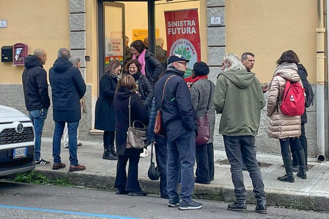 L'inaugurazione della sede di Sinistra futura a Nuoro
