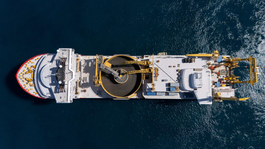 Tyrrhenian Link. Terna annuncia il record mondiale: 2.150 metri di profondità tra la Sardegna e la Sicilia