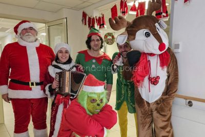 Un momento della vista all'ospedale di Nuoro