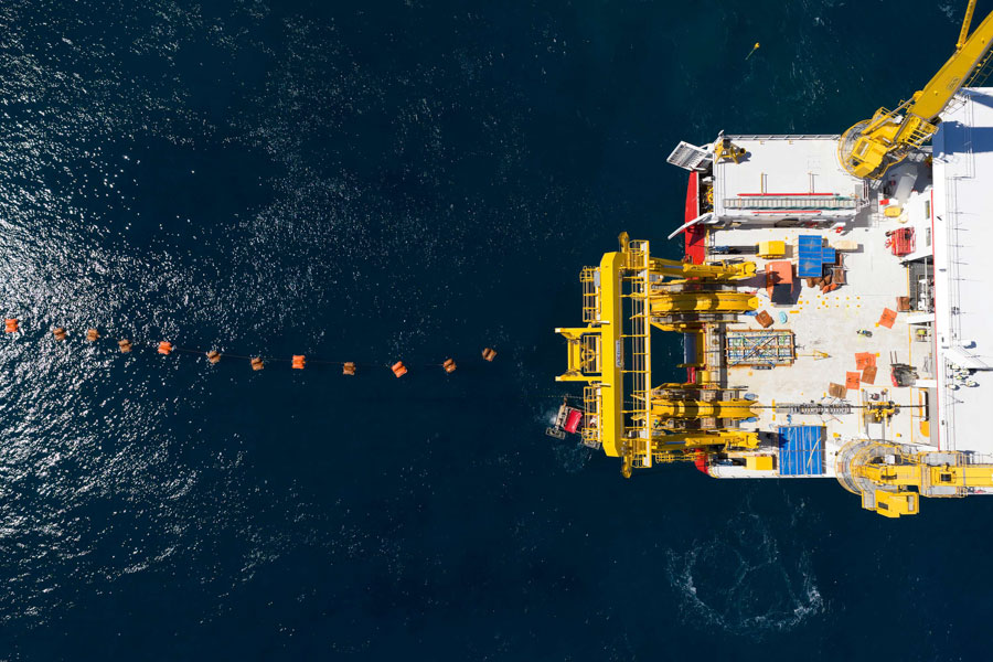 Tyrrhenian Link, primato mondiale nel Mediterraneo: posato il primo cavo tra Sicilia e Sardegna