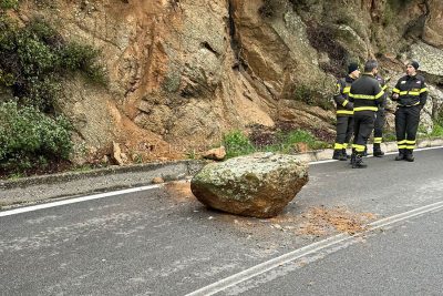 Masso crollato sul Monte Ortobene
