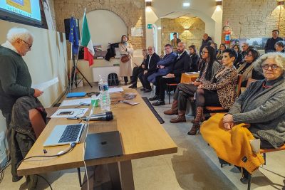 L'intervento di Elio Turis, nel pubblico Desire' Manca e Mia Diop, vicepr. Toscana