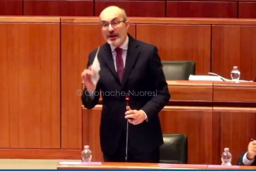Il “caso Guccini” approda in Regione: Truzzu accusa, Todde chiede scusa